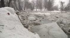 Ľadové kryhy na Ubľanke ohrozujú obec, vyhlásili 3. povodňový stupeň