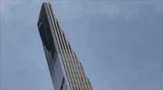 Predstavte si, že žijete v byte, ktorý sa hýbe. V New Yorku je to realitou