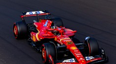 Verstappen skončil na tréningu pred VC Singapuru mimo elitnej trojky. Najrýchlejší čas mal Leclerc