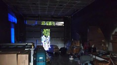 FOTO: Hasiči zasahovali pri požiari skladu v bratislavskom Ružinove. Spôsobili ho elektrické kolobežky