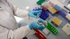 Pribudlo ďalších osem obetí koronavírusu, počet nových prípadov nákazy je takmer 3000