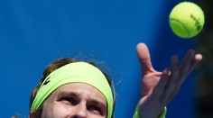 Lacko po päťsetovej dráme do 2. kola, čaká ho Dimitrov