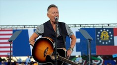 Bruce Springsteen podporil vo voľbách Kamalu Harrisovú