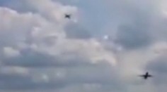 Šok v Birminghame. Lietadlo muselo zrušiť pristátie, aby predišlo kolízii