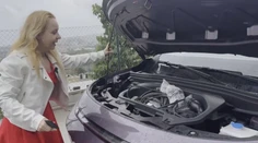 Poslankyňa tvrdí, že robila publicistiku. Kritici hovoria o zakázanej reklame
