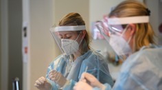 Pribudlo 33 obetí koronavírusu, situácia v nemocniciach sa opäť zlepšila