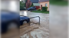 FOTO a VIDEO: V Partizánskom vyhlásili mimoriadnu situáciu. Bleskové povodne napáchali značné škody