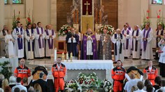 V Poprade sa rozlúčili so zosnulými záchranármi