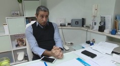 Plastický chirurg alebo šarlatán? Obvinili kontroverzného doktora