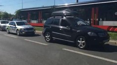 Útok na Merkelovú. V Prahe do jej kolóny vošiel agresívny vodič