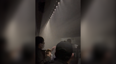 VIDEO: Takto to vyzeralo na palube horiaceho lietadla na letisku v Tokiu