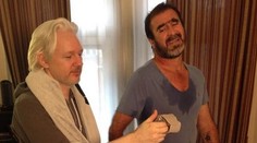 Video zahalené tajomstvom: Čo mohol robiť Julian Assange s Ericom Cantonom?