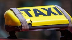 Koľko stojí taxík z Hlavnej stanice na Dlhé diely? Podľa jedného pražského taxikára asi 300 eur