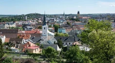 Prišli o strechu nad hlavou. Po požiari v Nitre ostávajú desiatky ľudí v telocvični
