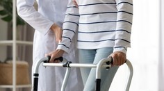 Mladá žena trpí vzácnym nevyliečiteľným ochorením. Prvé príznaky pripisovala puberte