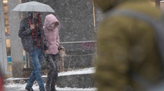 V Bratislave môže v noci snežiť, mesto chystá zásah zimnej údržby