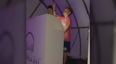 Hráva na miestnych akciách a detských diskotékach. Iba 12-ročný dídžej Daniel nás pozval na svoju párty