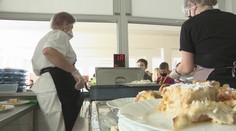 Školské obedy budú možno drahšie. Zisťovali sme, koľko by mesačne rodičia priplatili