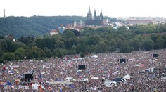 Proti Babišovi protestovalo 250-tisíc ľudí. Premiér tvrdí, že demonštrácii nerozumie