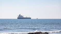 Ruský tanker s ropou napriek blokáde dorazil na Kubu. Trump hovorí o výnimke