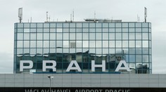 Zima ochromila aj pražské letisko. Pozastavilo odlety aj prílety
