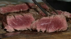 Koniec steakom? Jesť surové mäso je hazardovanie so zdravím