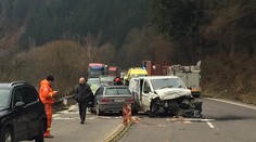 Pod Strečnom sa zrazili štyri autá