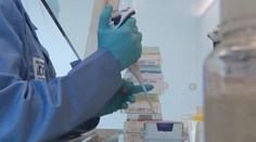 Českí vedci predstavili pohodlnejší, kloktací test na COVID-19. Takto funguje