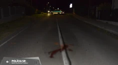 Nočná jazda na kolobežke sa na Záhorí skončila tragédiou. Muž po páde podľahol zraneniam hlavy