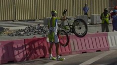Sagan sa dnes poriadne na.... Spadol 4,3 km pred cieľom