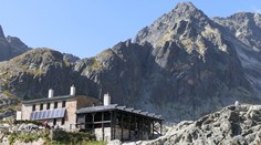 Výmena chatárov na Téryho chate sa zamotáva. Víťaz výberového konania odstúpil, chatu by však mal aj tak spravovať