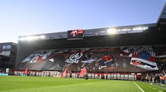 Prečo derby nepískajú arbitri z inej krajiny, pýta sa spíker trnavského kotla. Spartak sa dištancoval od útoku na Weissa