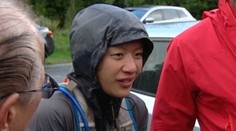 Boj o život v divočine: Zatútalná matka sa kŕmila vlastným mliekom