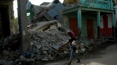 Počet obetí zemetrasenia na Haiti stúpol na 2207, zranených je vyše 12 200 ľudí