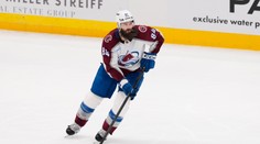 „Železný muž“ NHL odohral bez prestávky tisíc zápasov, v histórii ich má viac jediný hráč