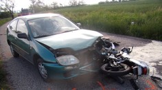 Smrteľná nehoda v Bratislave. Motocyklista neprežil zrážku s autom