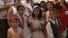 Obyvatelia osady dostali ponuku, ktorá sa neodmieta. Pozrite si, čo nasledovalo