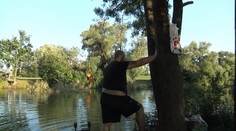 Rybačka sa pre 61-ročného muža takmer skončila tragicky, úradoval tam alkohol