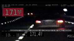 VIDEO: Ďalší cestný pirát v akcii! Polícia po zadržaní zistila, že ide o poriadny kvietok