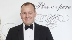 Ples v opere 2019:  Vedľa Borisa Kollára žiarila nádherná mladá dáma