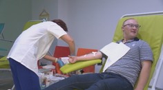 Vedú sa o tom polemiky. Môžu byť ľudia s Downovým syndrómom darcami krvi?