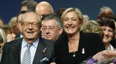 Le Pen má vrátiť europarlamentu tisícky eur