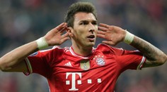 Do semifinále ide Bayern a Atletico