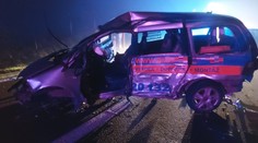 Hromadná nehoda na D1 pri Považskej Bystrici má jedného mŕtveho a šiestich zranených. Údajný vinník urobil nepochopiteľnú vec