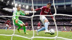 Tottenham stratil na novom štadióne prvé body, podľahol West Hamu