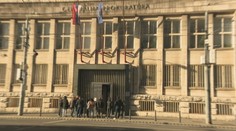 Nechodí k nim poštár, taxislužby ich odmietajú odviezť domov. Obyvatelia trnavskej časti Farárske žiadajú zásah prokuratúry