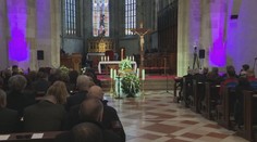 Rodina a priatelia sa lúčili s hercom Štefanom Kvietikom. Medzi smútiacimi bol aj Ivan Gašparovič