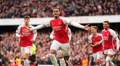 Arsenal po jasnom triumfe poskočil na tretie miesto. Z výhry sa tešil aj Brentford