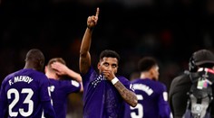 V Madride tlieskali najmä Rodrygovi, Real opäť bližšie k titulu. Girona naďalej stíha Barcelonu