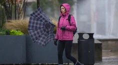 Slovensko zasiahli intenzívne dažde. Časť krajiny pokryl prvý sneh